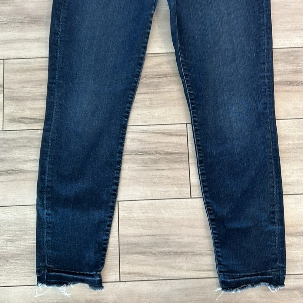 7FAMK Ankle Gwenevere size 31 jeans